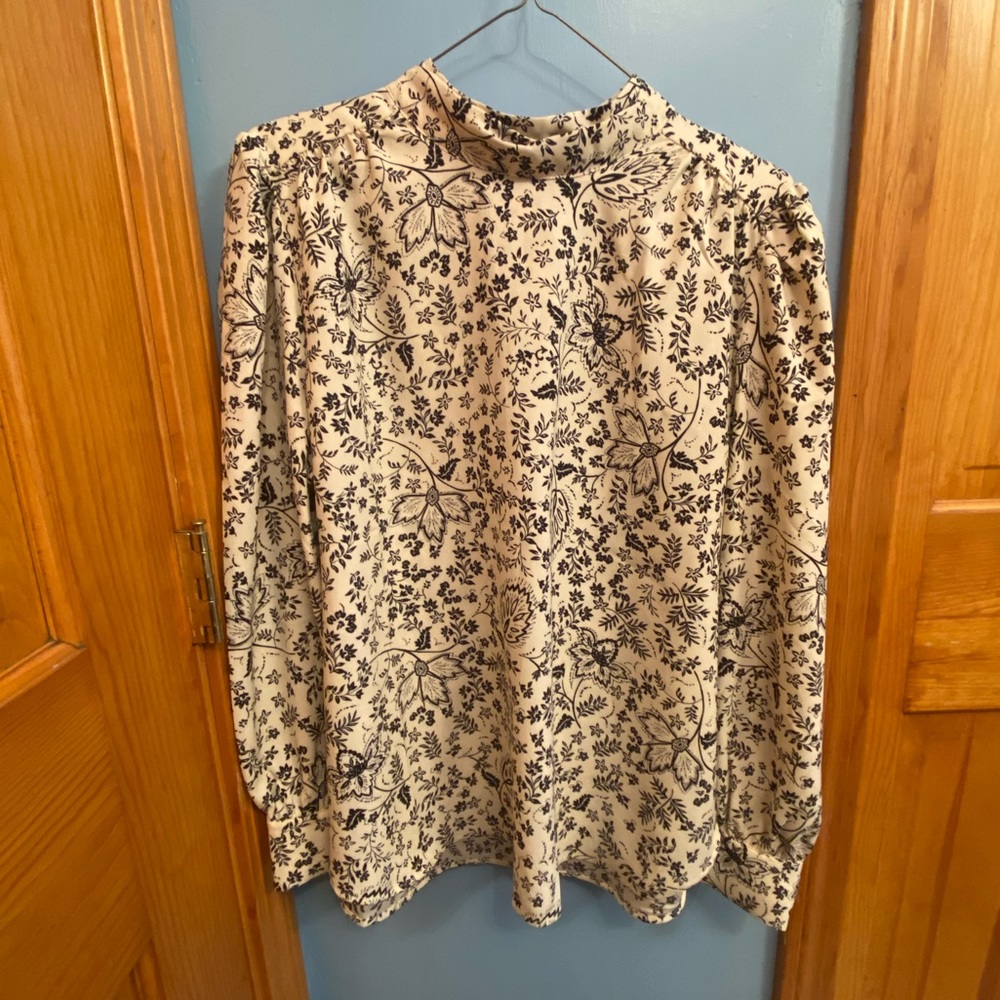 NWT Loft Patterned Blouse with Tie Back
